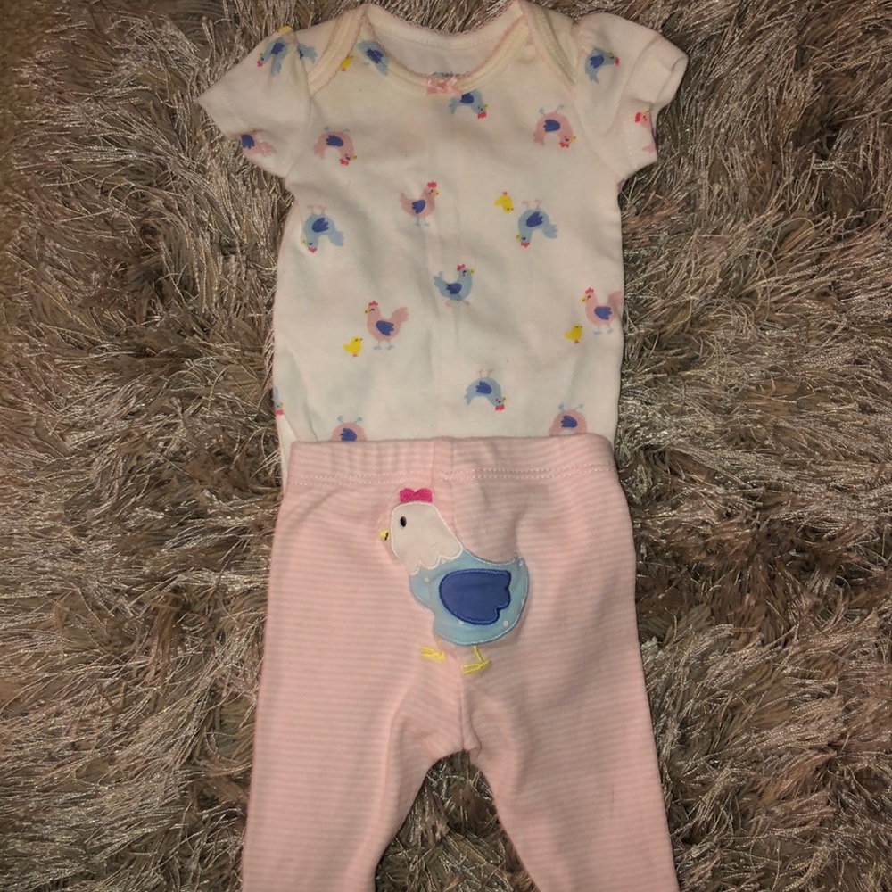 Carter’s chicken outfit 3 piece set